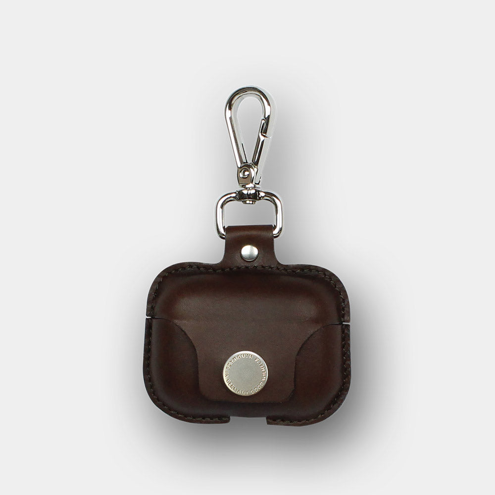 Airpods Pro Hülle aus Leder mit Karabiner in Chocolate von goodwilhelm